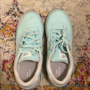 New Balance Tennis Shoes